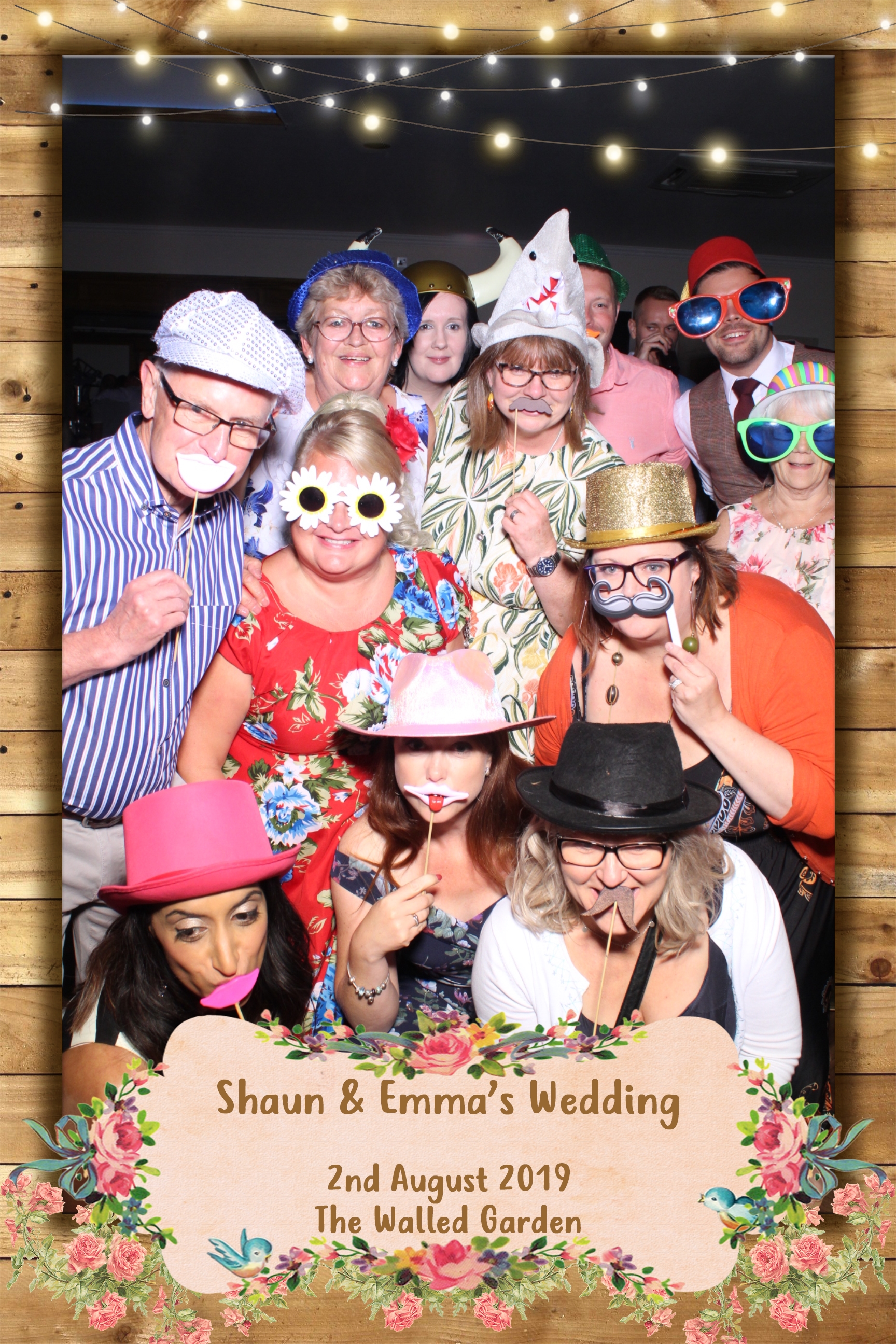 Shaun and Emma's Wedding | View more photos from the event at images.mobile-photo-booth.com/u/MobilePhotoBoothUK/Shaun-and-Emmas-Wedding